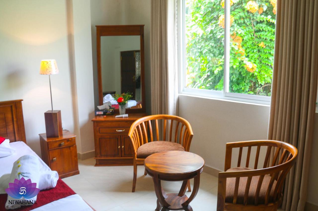 Nivahana Homestay Kandy Extérieur photo