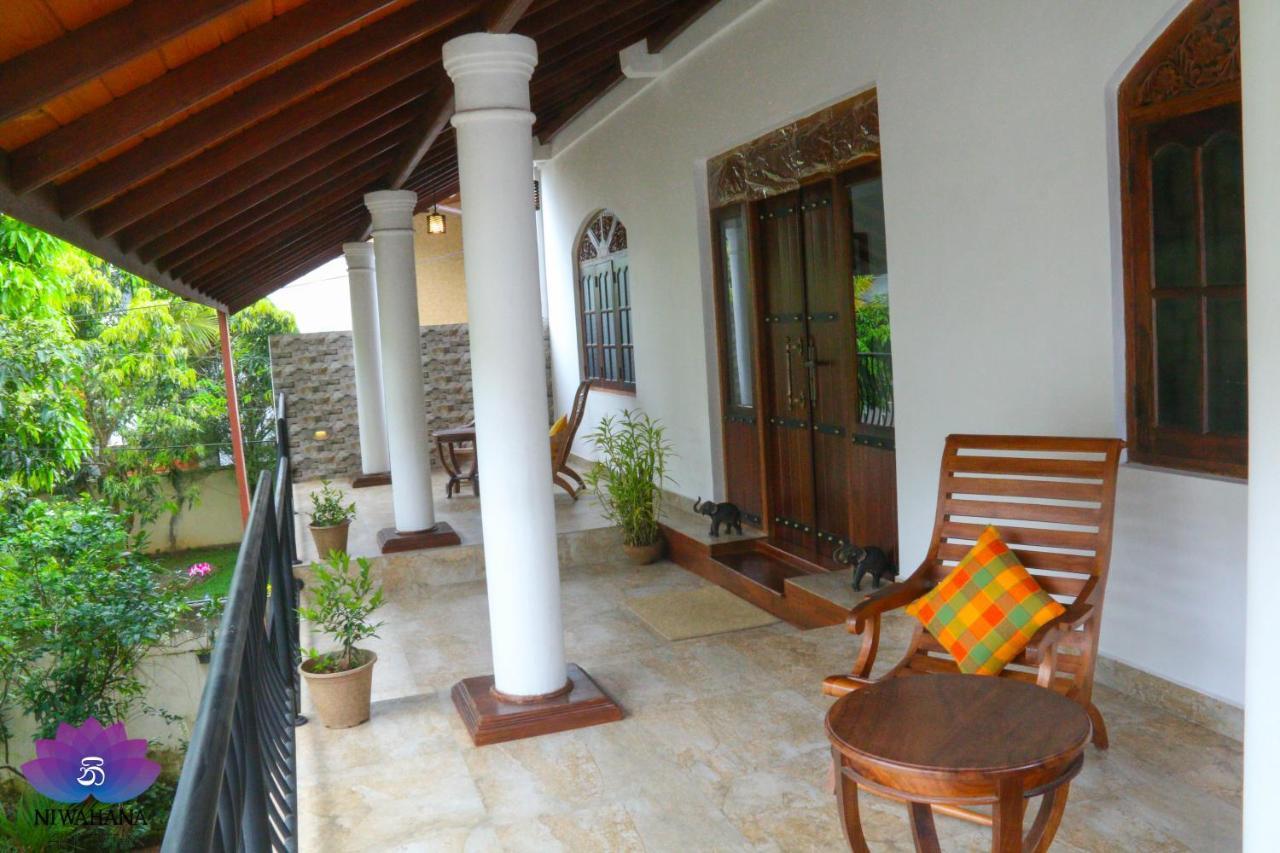 Nivahana Homestay Kandy Extérieur photo